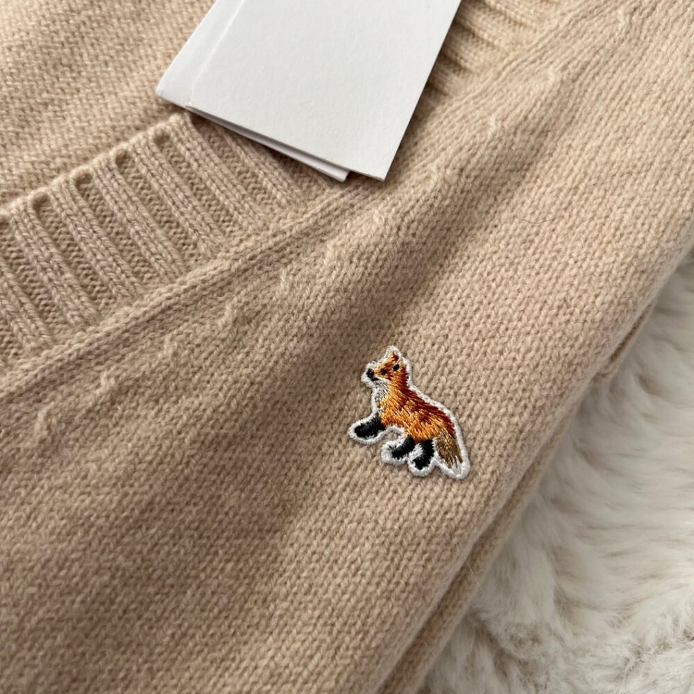 NWT - Maison Kitsune Baby Fox Men's Cardigan - Beige🦊 - Picture 4 of 6